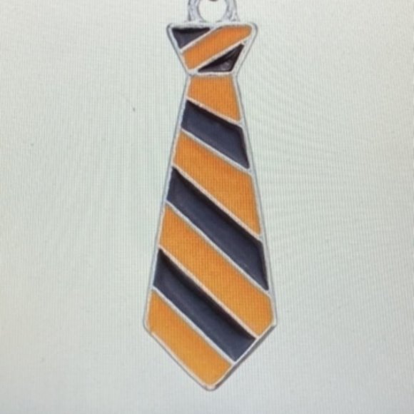 ⭐️ Host Pick ⭐️ NWOT - Harry Potter Necklace 9 3/4 Platform Tie Charms (Replica) - Picture 6 of 6